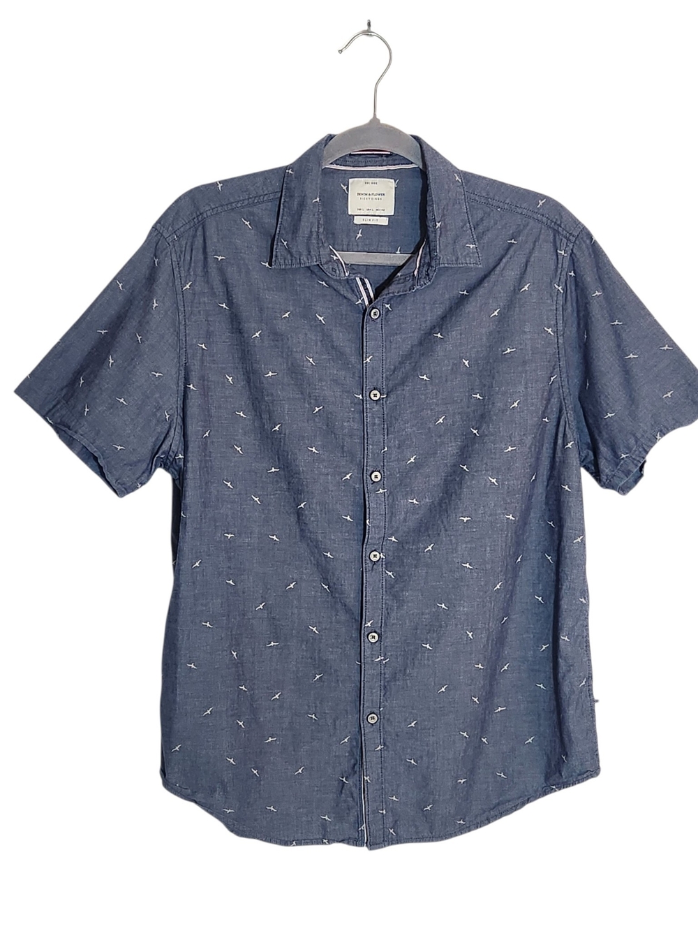 Denim & Flower Blue Chambray Bird Print Button Down Shirt Size Large
